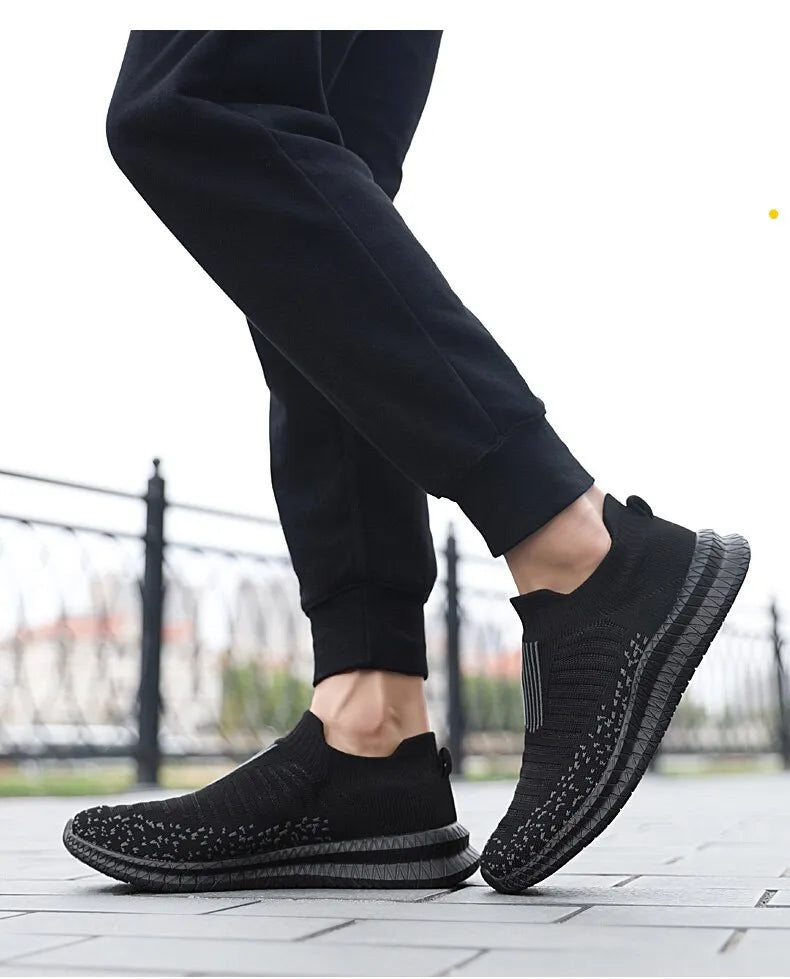 Men Shoes Breathable Men's Sneakers Comfortable Running Shoes Tenis Outdoor Slip On Walking Sneakers Sock Jogging Shoes