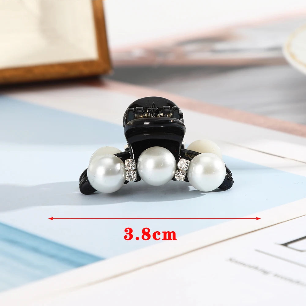 AWATYR 2021 New Hyperbole Big Pearls Acrylic Hair Claw Clips Big Size Makeup Hair Styling Barrettes for Women Hair Accessories A 3.8cm China