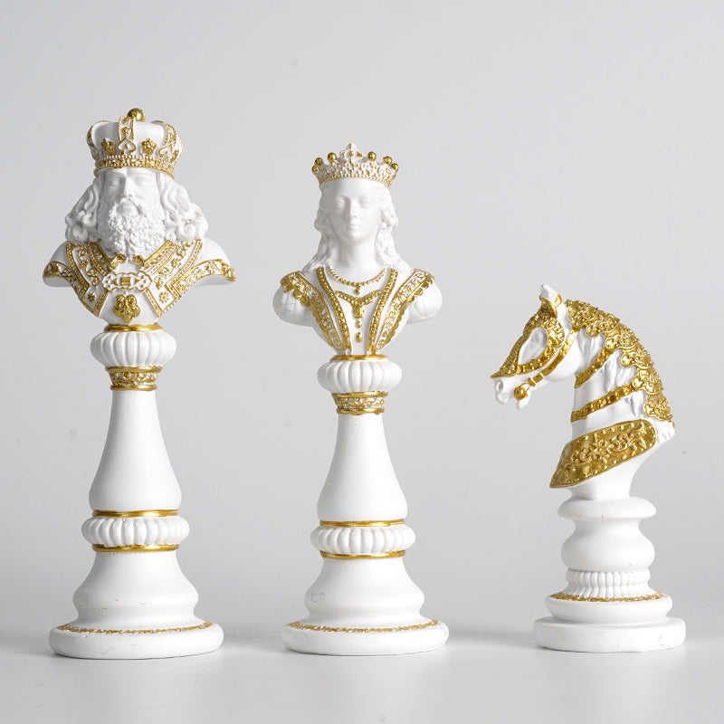 Resin Handicraft Chess Golden King Abstract Portrait Sculpture Chess Piece Decorative Figurines Room Decoration Accessories