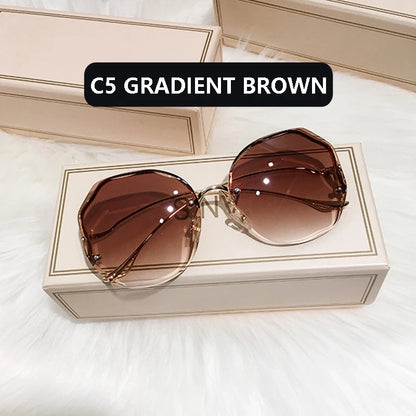 2023 Fashion Tea Gradient Sunglasses Women Ocean Water Cut Trimmed Lens Metal Curved Temples Sun Glasses Female UV400 C5 Adult