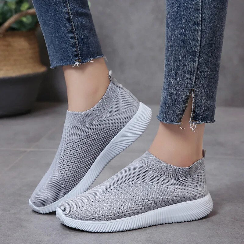 VIP Knitted Sneakers for Women Autumn Slip on Breathable Mesh Casual Shoes Woman Flat Heels Plus Size Loafers Zapatos Mujer