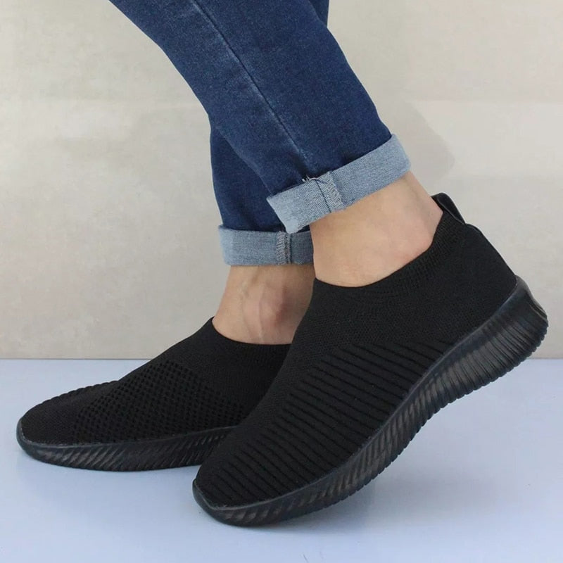 Women Shoes Knitting Sock Sneakers Women Spring Summer Slip On Flat Shoes Women Plus Size Loafers Flats Walking krasovki Famela Black